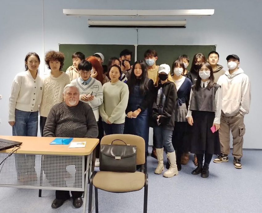 События НИУ «БелГУ» профессор ниу «белгу» провёл курс лекций в белорусском государственном университете 