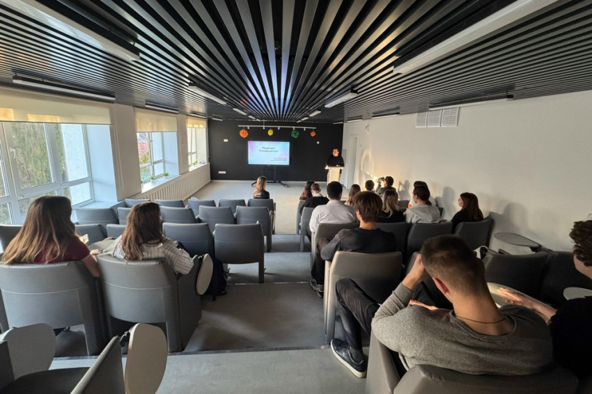 События НИУ «БелГУ» белгородских школьников научили составлять кинорецензии