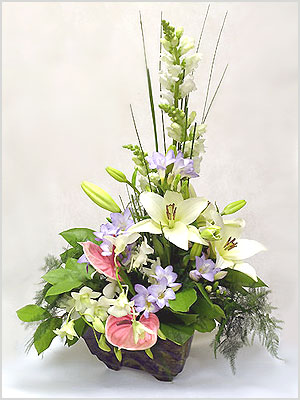 Поздравления НИУ «БелГУ» Коллектив НИУ «БелГУ» поздравляет проректора по АХР Затенацкого Валентина Валентиновича с юбилеем!