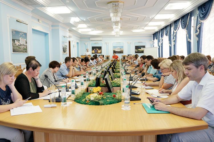 События НИУ «БелГУ» руководство ниу «белгу» оценило результаты  интенсива «остров 10-22»