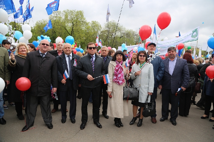 События НИУ «БелГУ» коллектив  ниу «белгу» принял участие в первомайской демонстрации