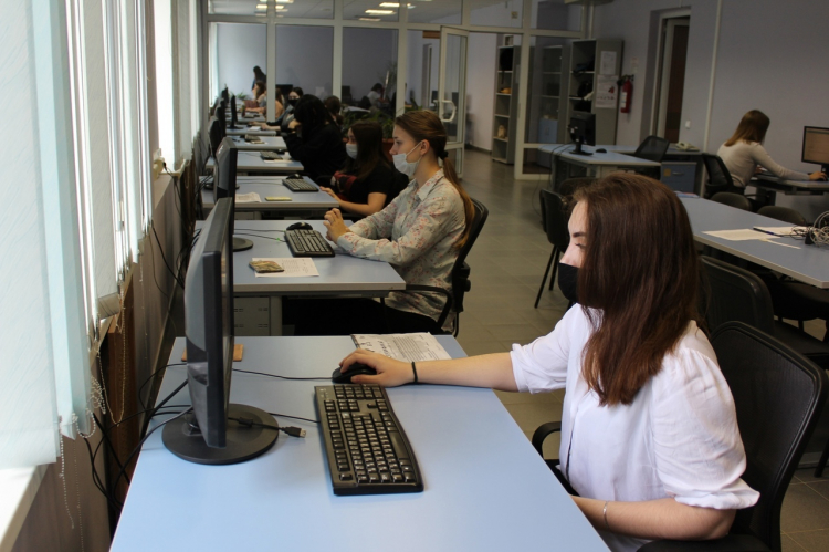 События НИУ «БелГУ» волонтёры ниу «белгу» наблюдают за ходом егэ