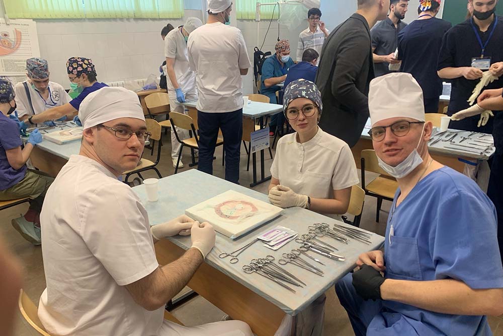 Команда студентов-медиков НИУ «БелГУ» показала высокий результат на универсиаде по хирургии