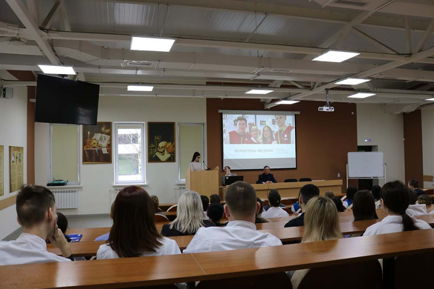 События НИУ «БелГУ» ученики медицинских классов знакомятся с мединститутом ниу «белгу»