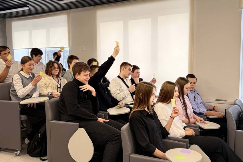 События НИУ «БелГУ» филологи педагогической профшколы ниу «белгу» продолжают сотрудничество со школами