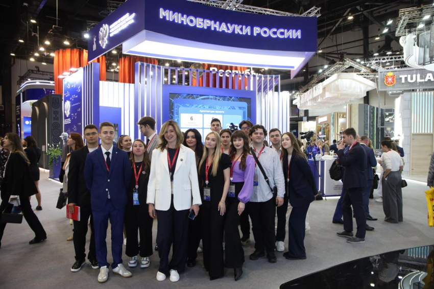 События НИУ «БелГУ» студенты ниу «белгу» приняли участие в пмэф-2025