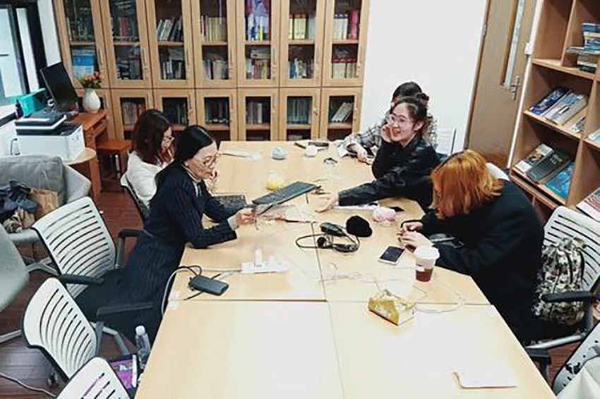 События НИУ «БелГУ» в ниу «белгу» состоялся совместный с вузом-партнёром из кнр мастер-класс по ткачеству