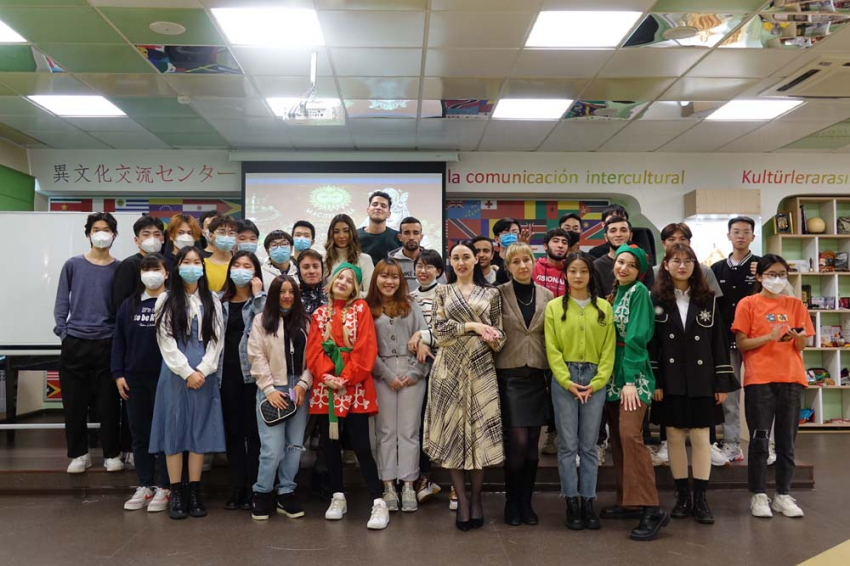 События НИУ «БелГУ» студенты-иностранцы встретили широкую масленицу