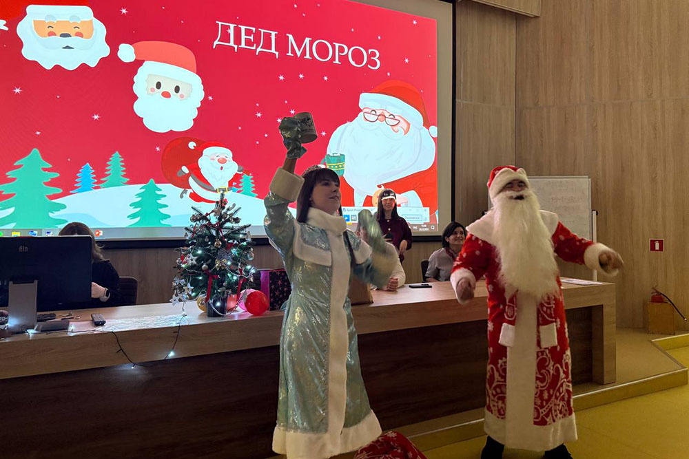 Иностранные обучающиеся НИУ «БелГУ» узнали о традициях празднования Нового года в России