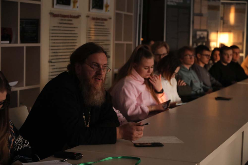 События НИУ «БелГУ» студенты ниу «белгу» вспомнили одну из главных трагедий великой отечественной войны