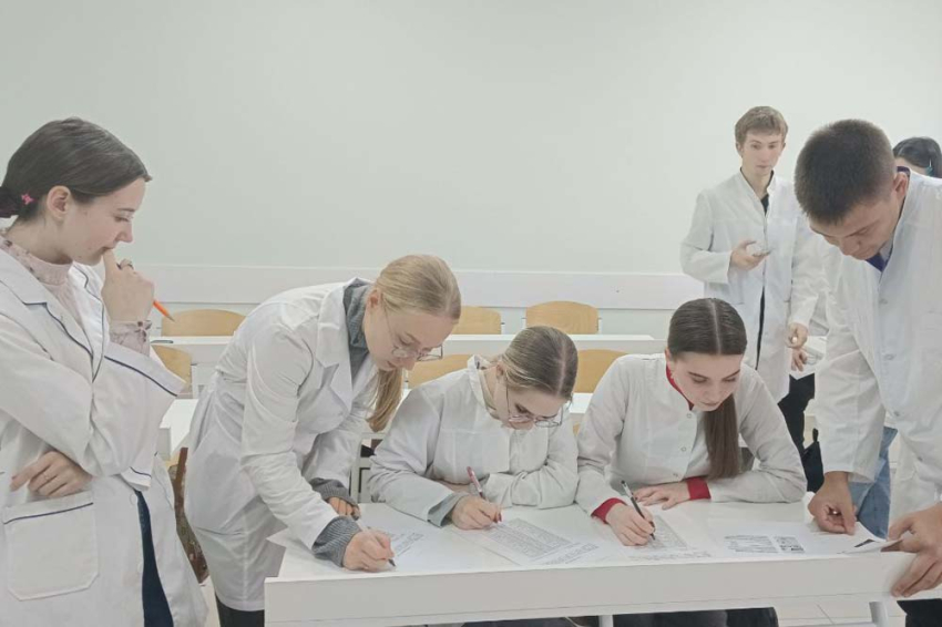 События НИУ «БелГУ» в университетскую среду в мединституте учились решать сложные клинические задачи и оперировать